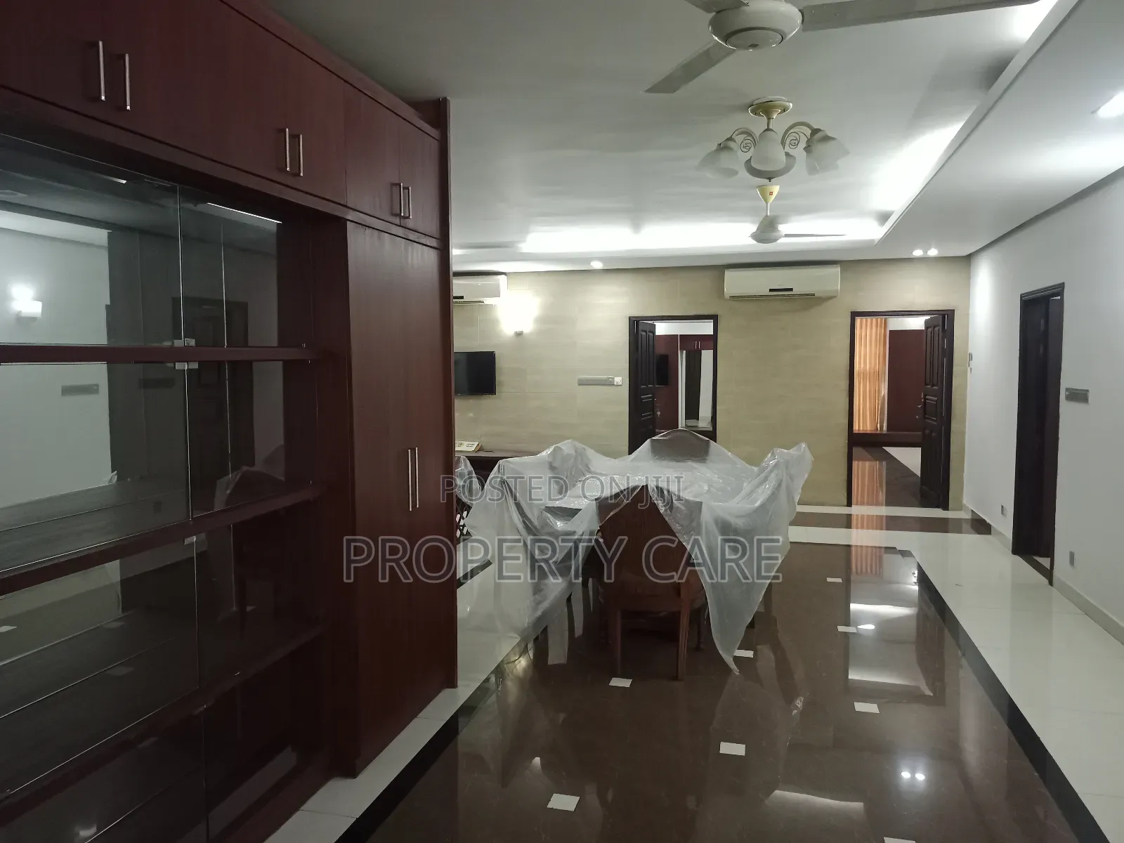 Furnished 4bdrm Apartment in Gulshan for rent