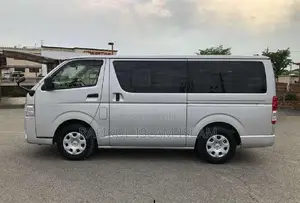 Toyota HiAce 2020 Silver