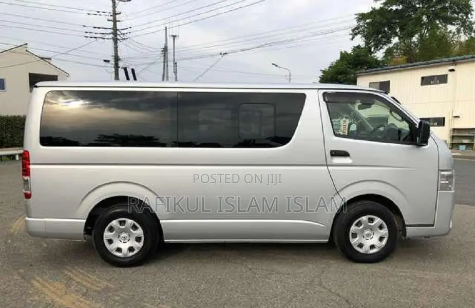 Toyota HiAce 2020 Silver