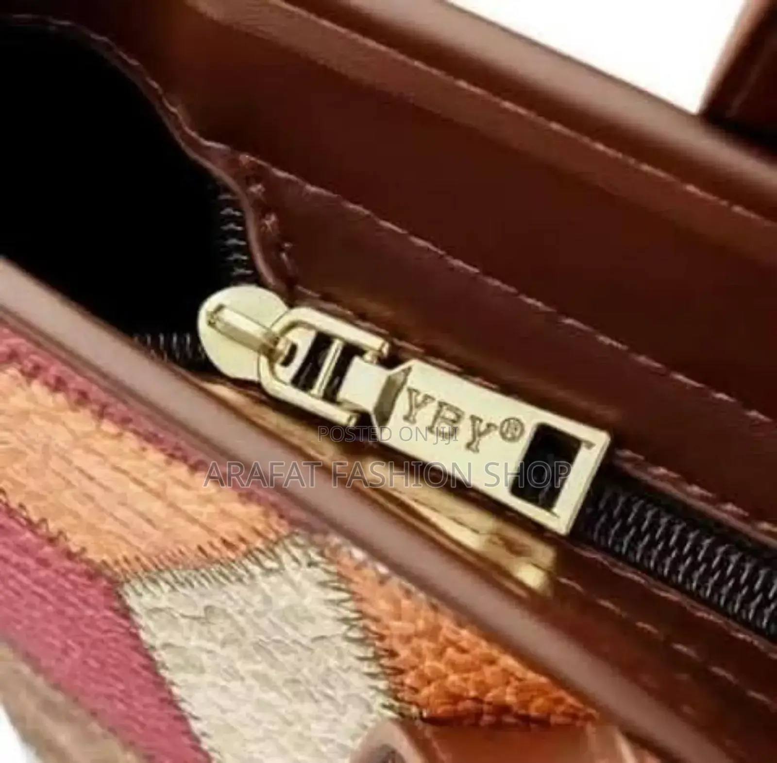 Primium Tote Bag Color: Blue/Red/Brown Metarial :