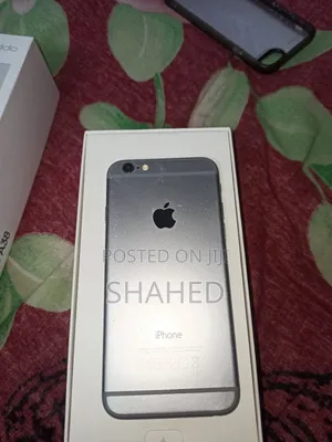 Photo - Apple iPhone 6 32 GB Silver