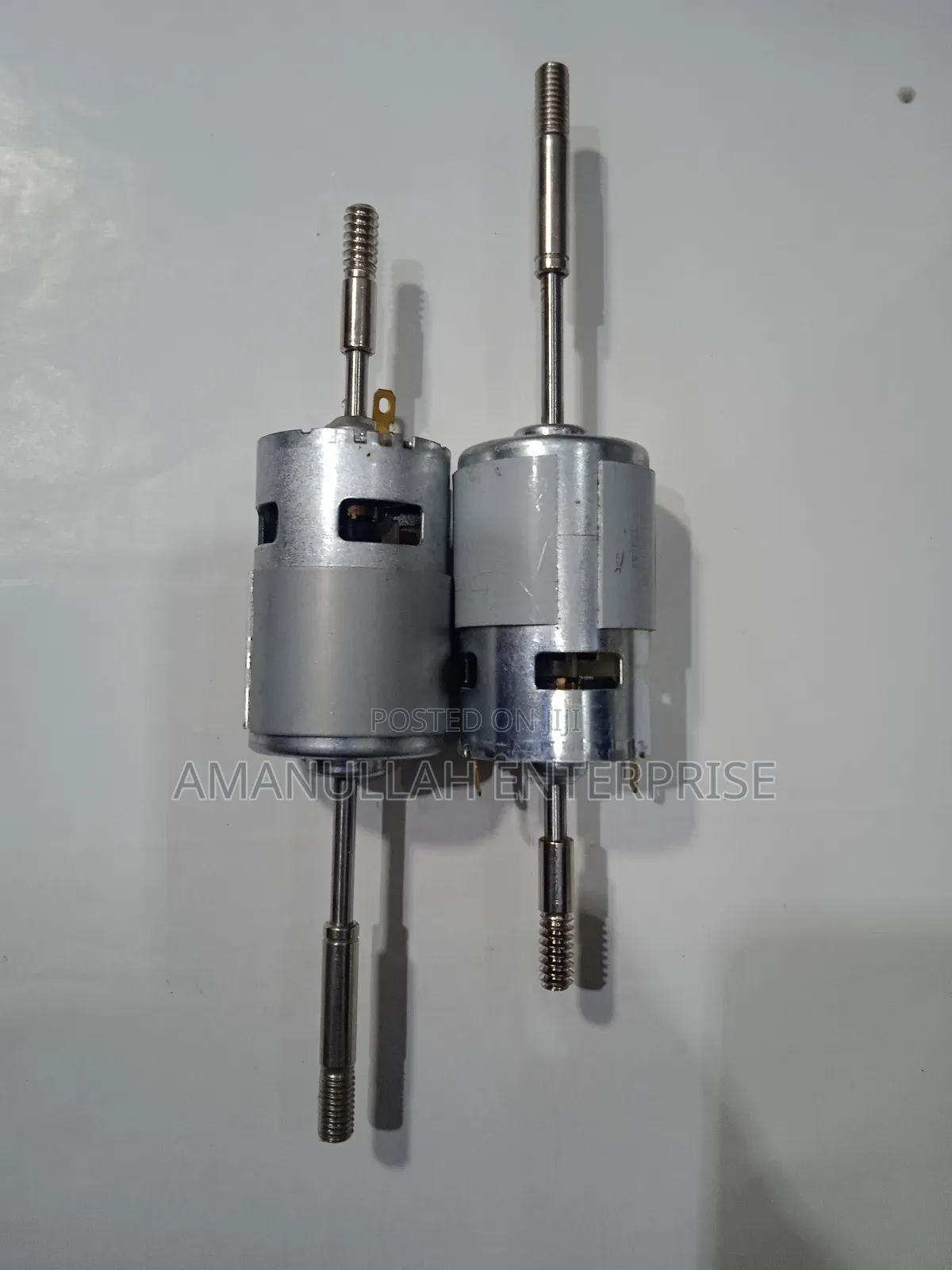 Rs-755 Dc Motor, Specifically a 12v Model With a Long Shaft