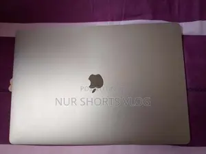 Photo - New Laptop Apple MacBook 2019 32GB Intel Core I9 SSD 1T