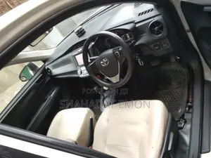 Toyota Axio 1.5 Hybrid 2WD 2015 White