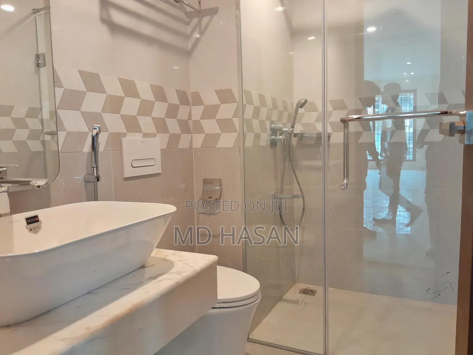 4bdrm Apartment in Un Furnished for rent