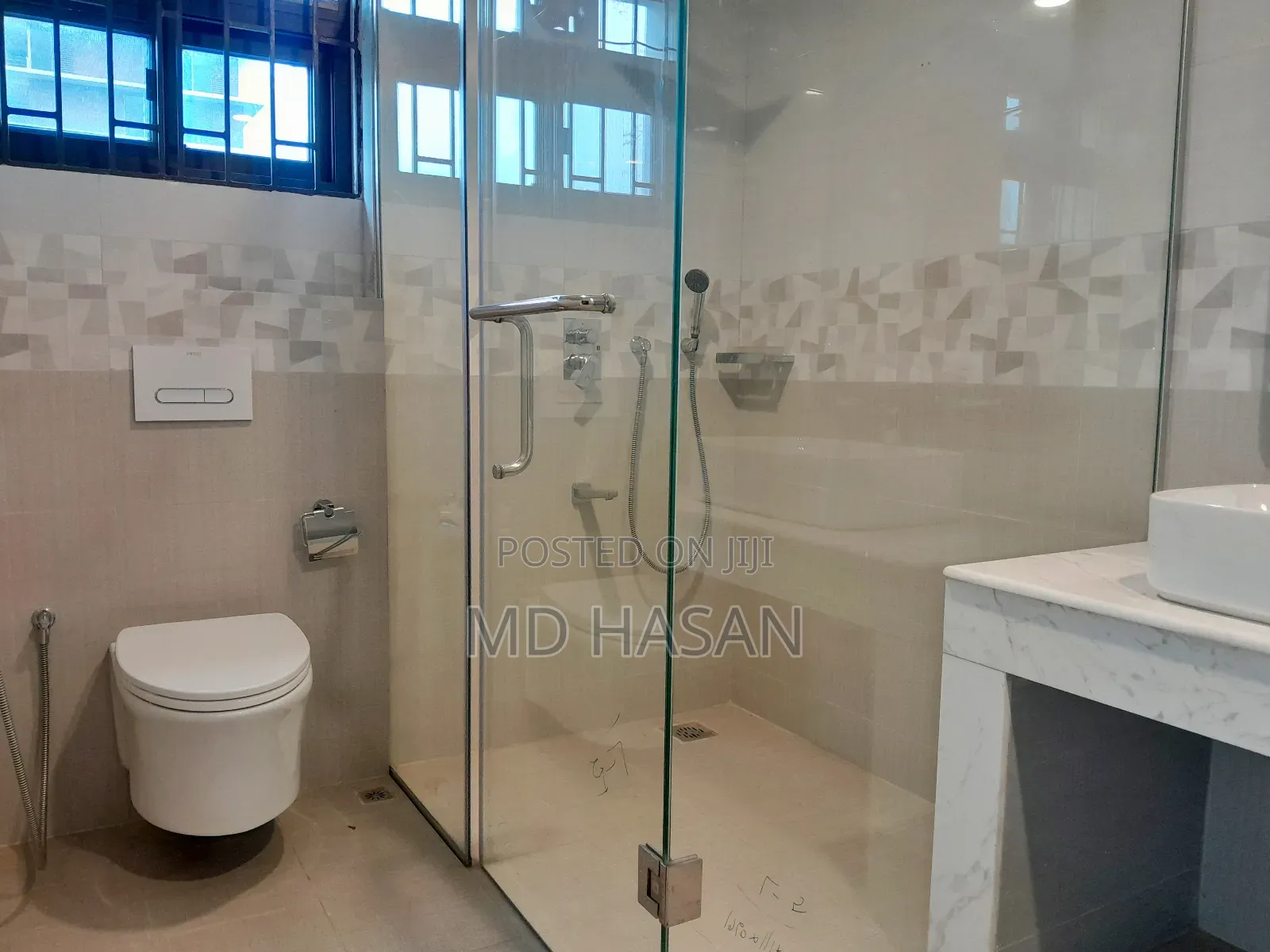 4bdrm Apartment in Un Furnished for rent