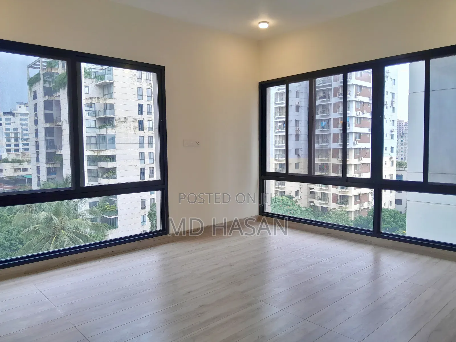 4bdrm Apartment in Semi Furnished for rent