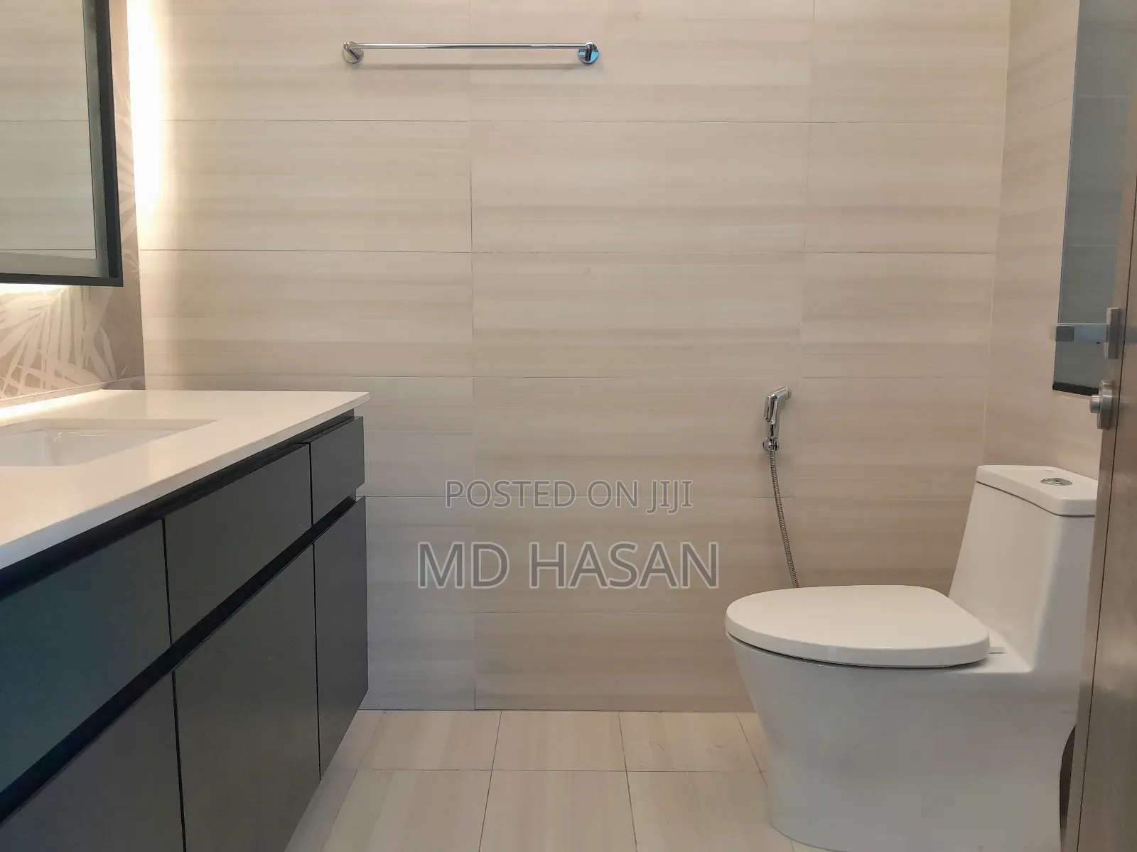 4bdrm Apartment in Semi Furnished for rent