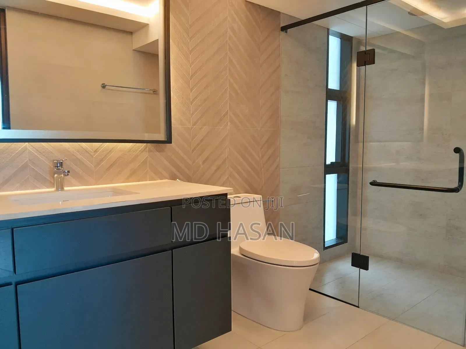 4bdrm Apartment in Semi Furnished for rent