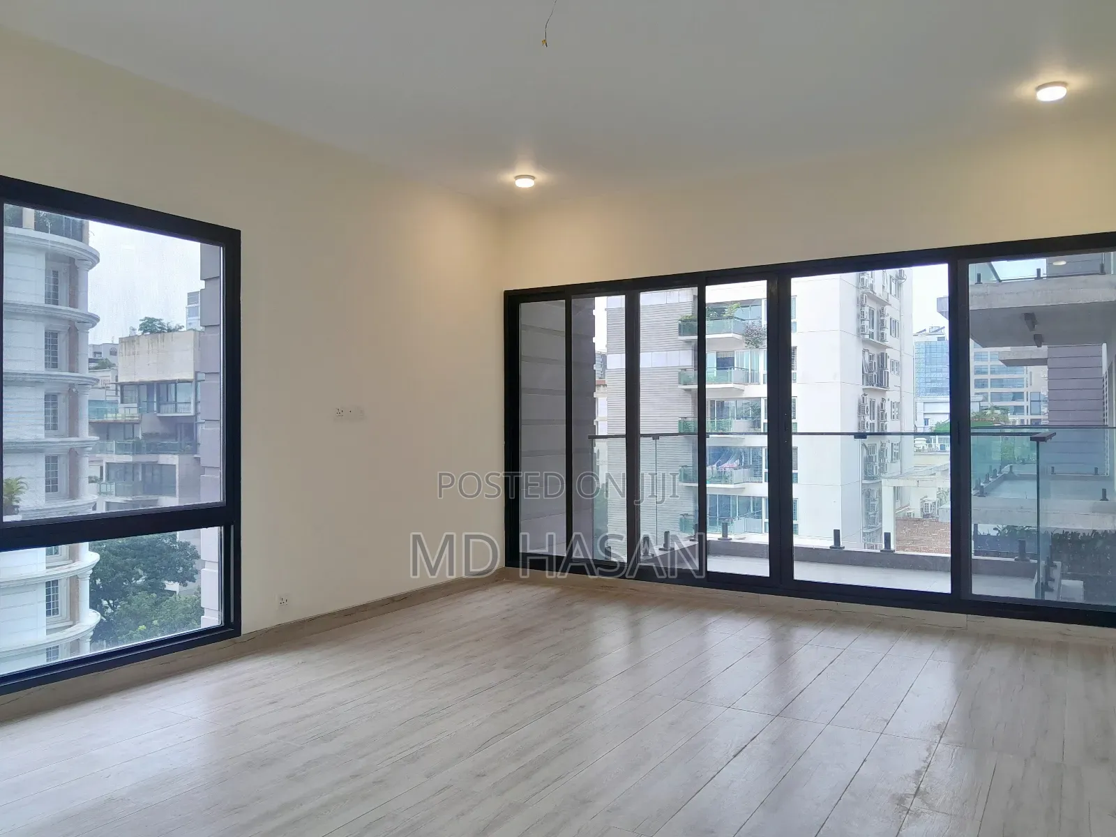 4bdrm Apartment in Semi Furnished for rent