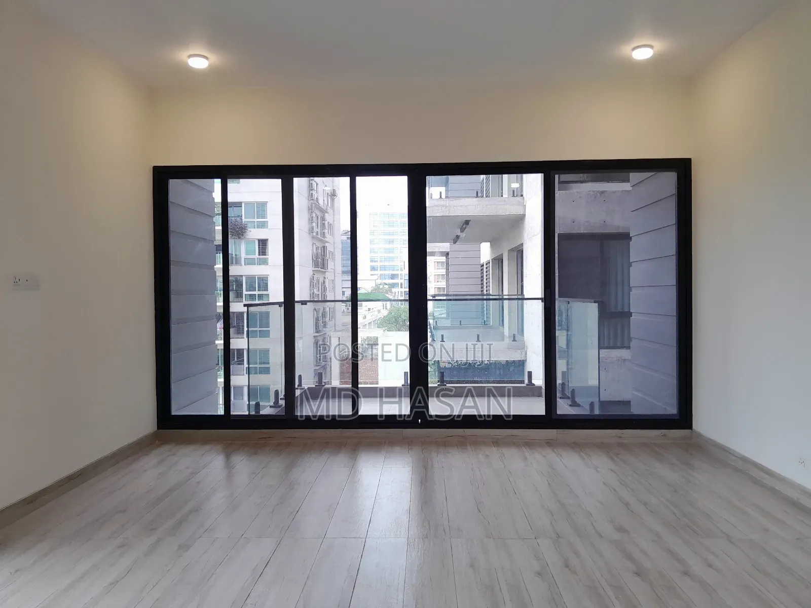 4bdrm Apartment in Semi Furnished for rent