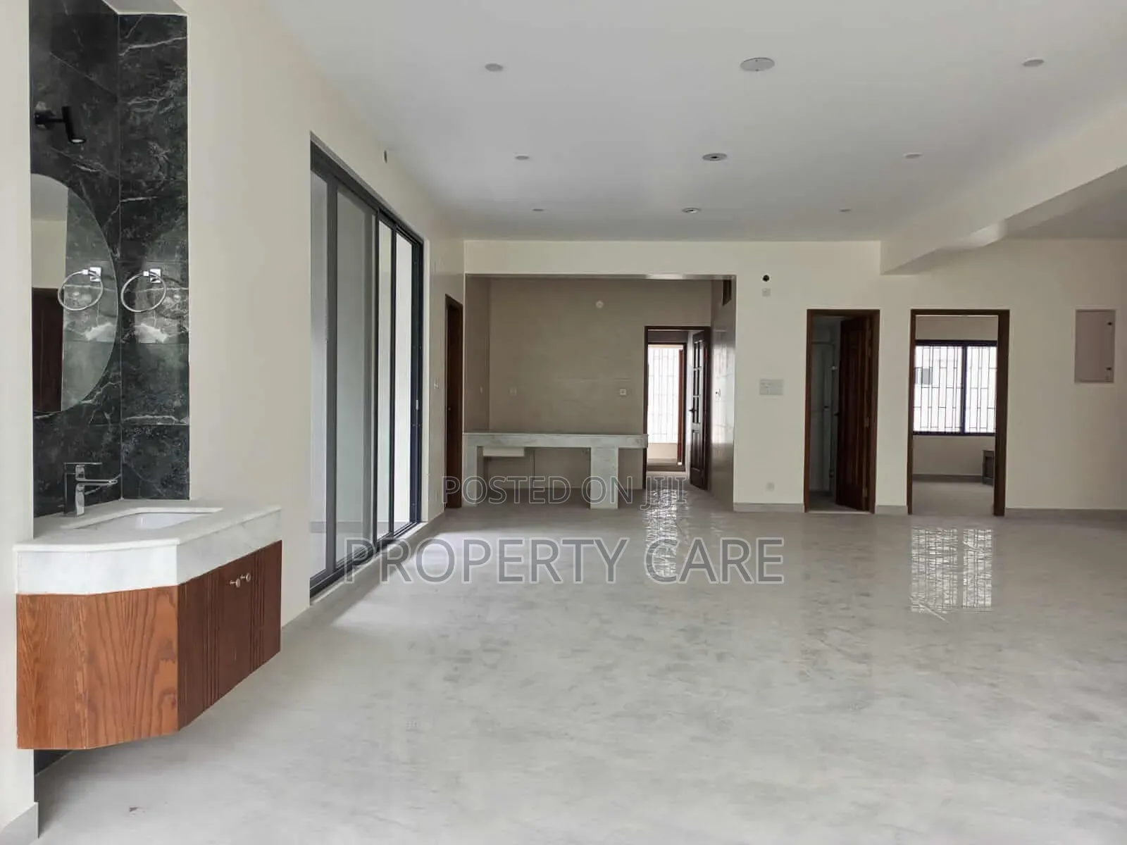 4bdrm Apartment in Gulshan for rent