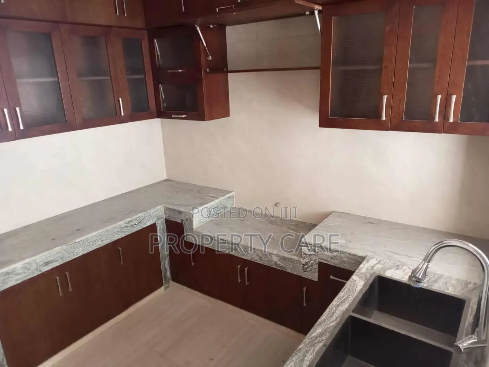 4bdrm Apartment in Gulshan for rent