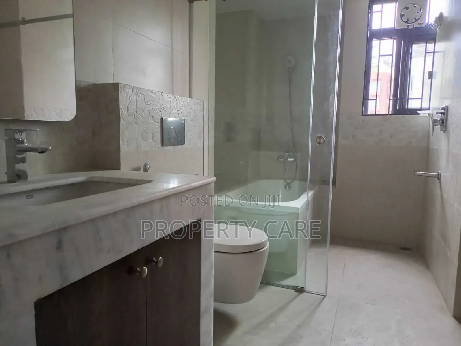 4bdrm Apartment in Gulshan for rent