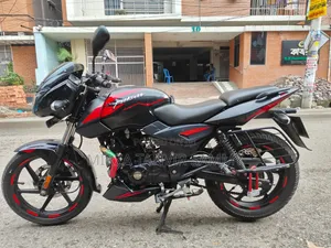 Photo - Bajaj Pulsar 150 2023 Black