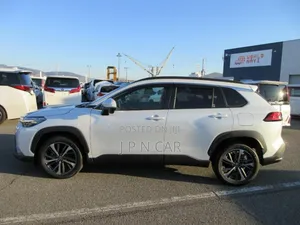 Toyota Corolla Cross 1.8 Hybrid FWD 2022 Pearl