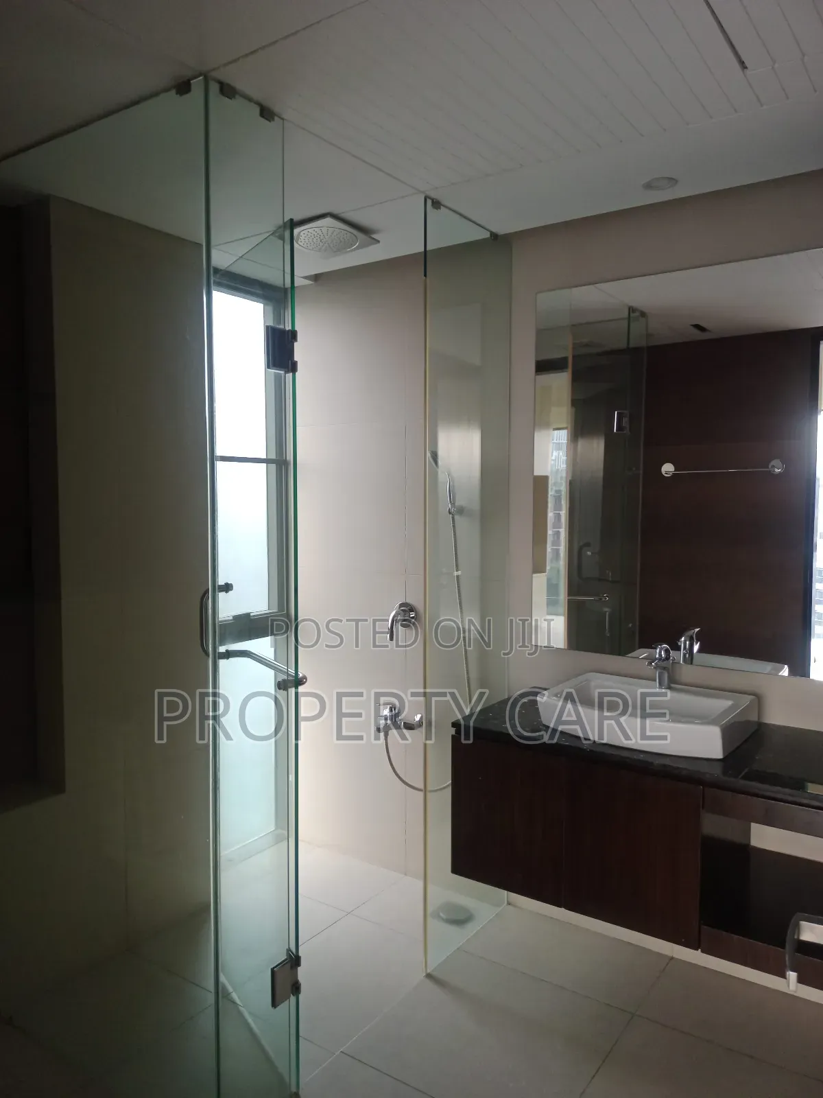 4bdrm Apartment in Gulshan for rent