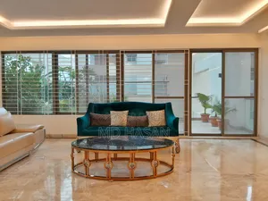 4bdrm Apartment in Apartment Rent In for rent