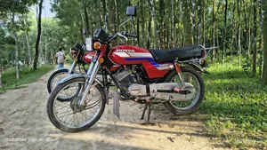 Photo - Honda CG110 2003 Red