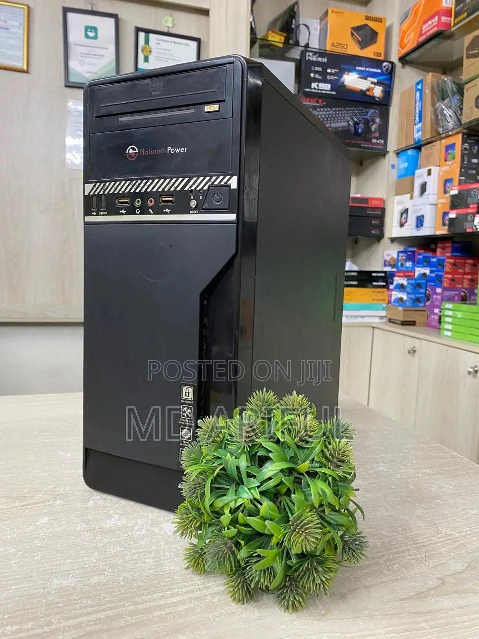 Intel Core I3 ( 3rd Gen)_ram 8gb_500gb Hdd_graphic 2gb