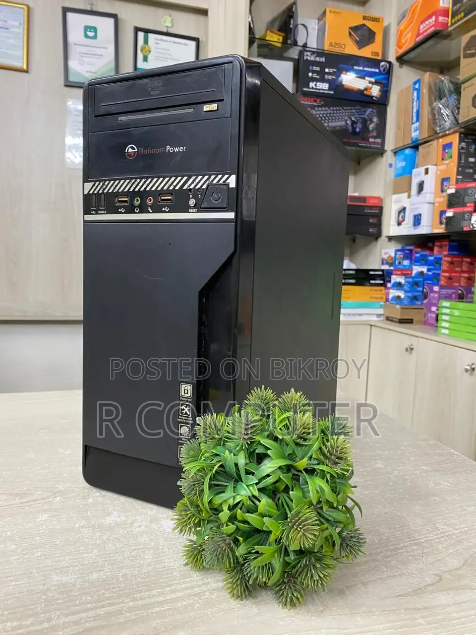 Intel Core I3 ( 3rd Gen)_ram 8gb_500gb Hdd_graphic 2gb
