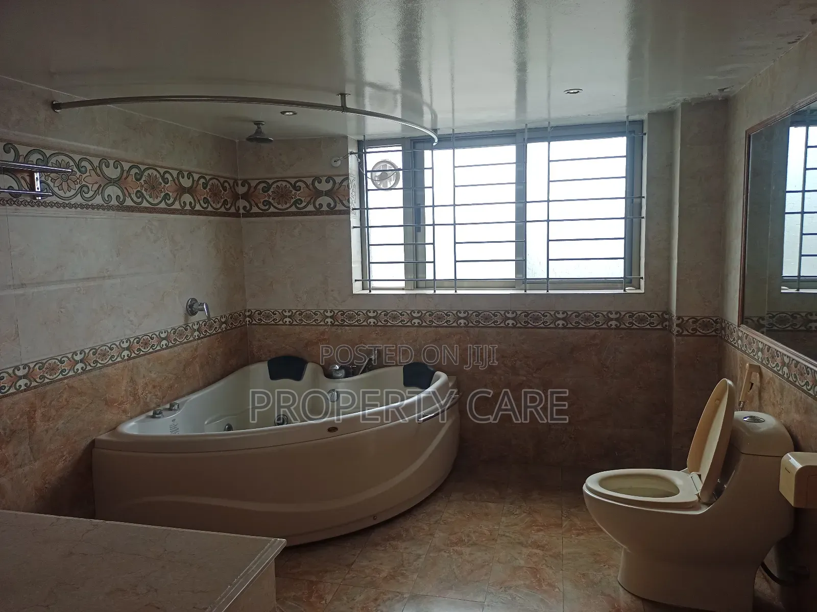 Furnished 4bdrm Apartment in Gulshan for rent