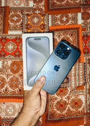 Photo - Apple iPhone 15 Pro 128 GB Blue