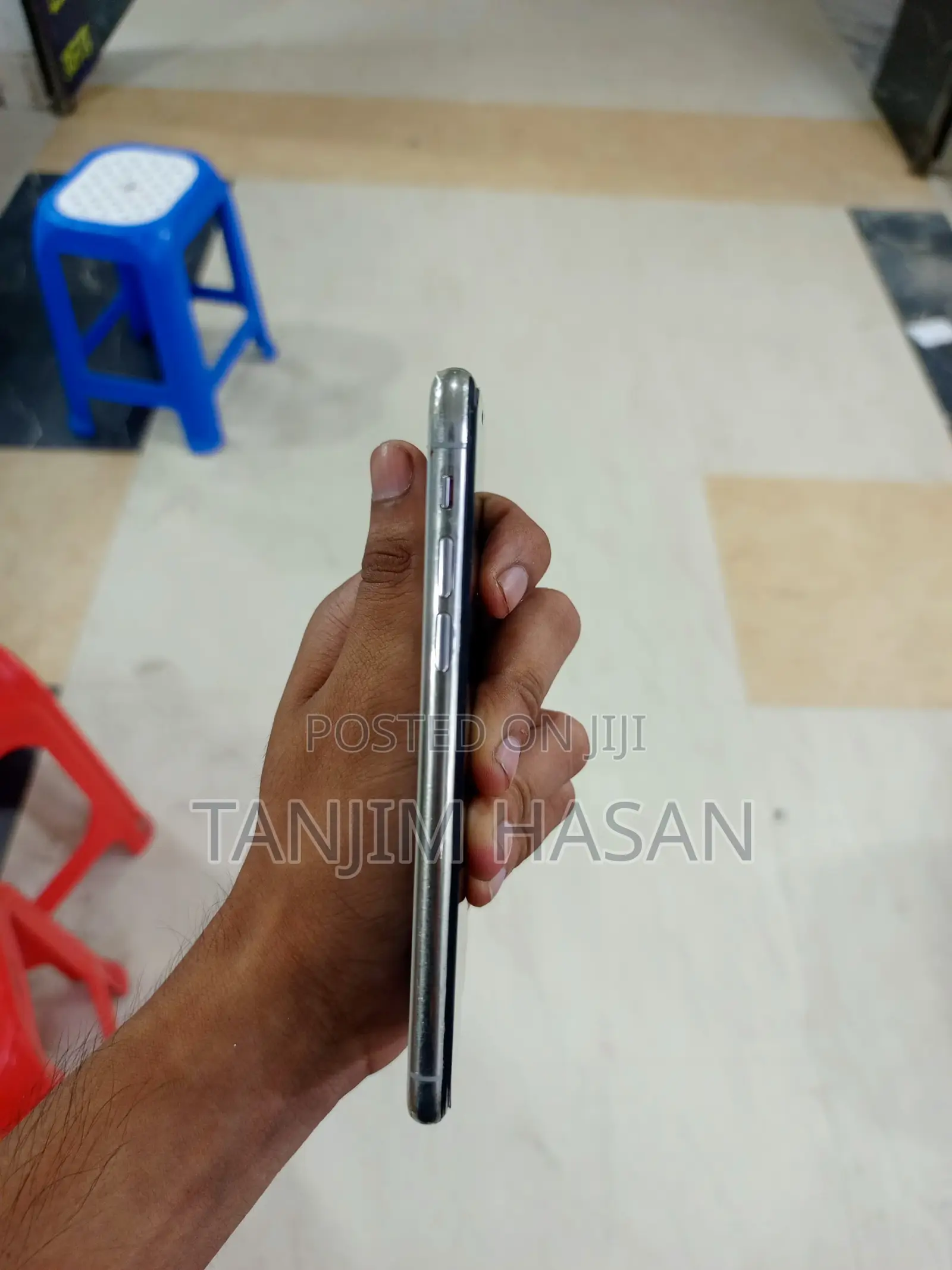 Apple iPhone X 64 GB White