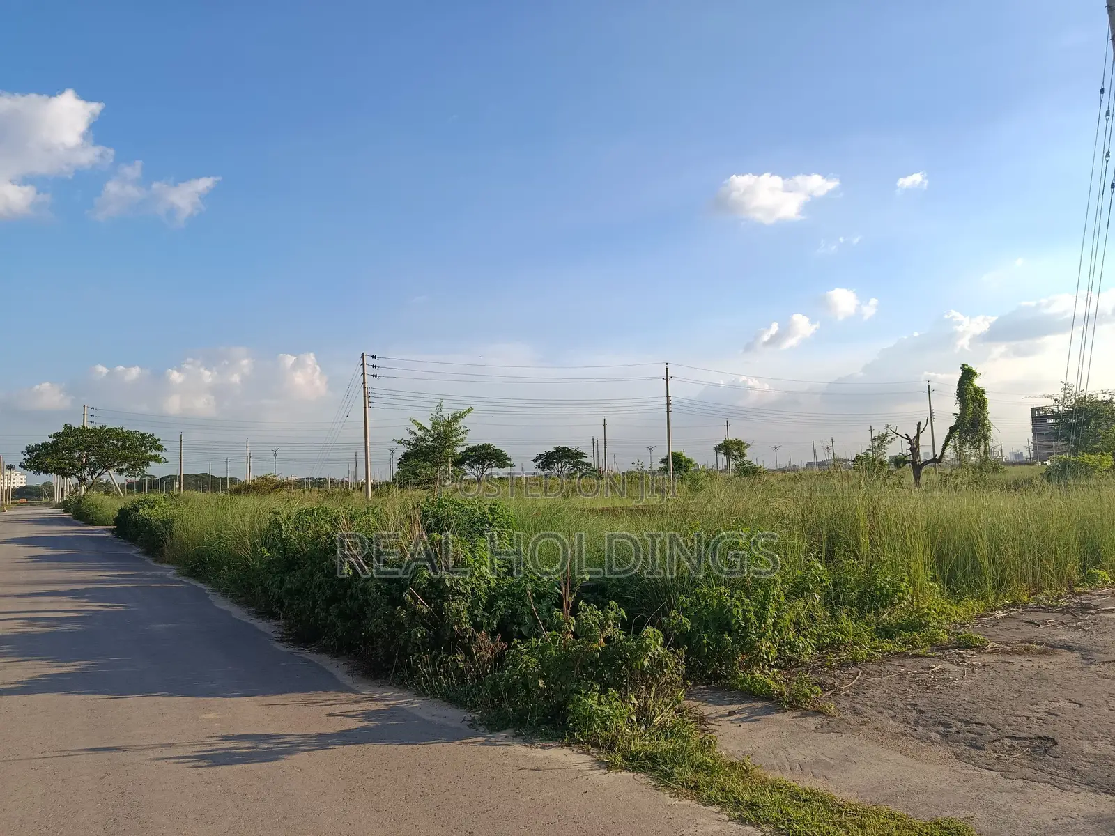 South Face Plot Sale, P-Block.