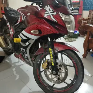 Photo - Suzuki 2019 Red