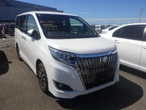 Toyota Esquire 2.0 FWD (8 seater) 2019 Pearl