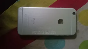 Apple iPhone 6s 64 GB