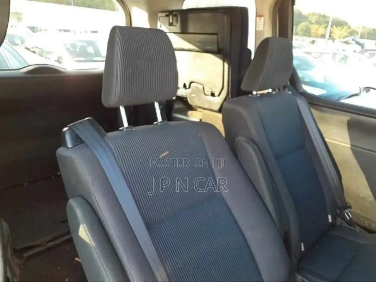 Toyota Noah 2.0 FWD (8 Seater) 2019 Silver