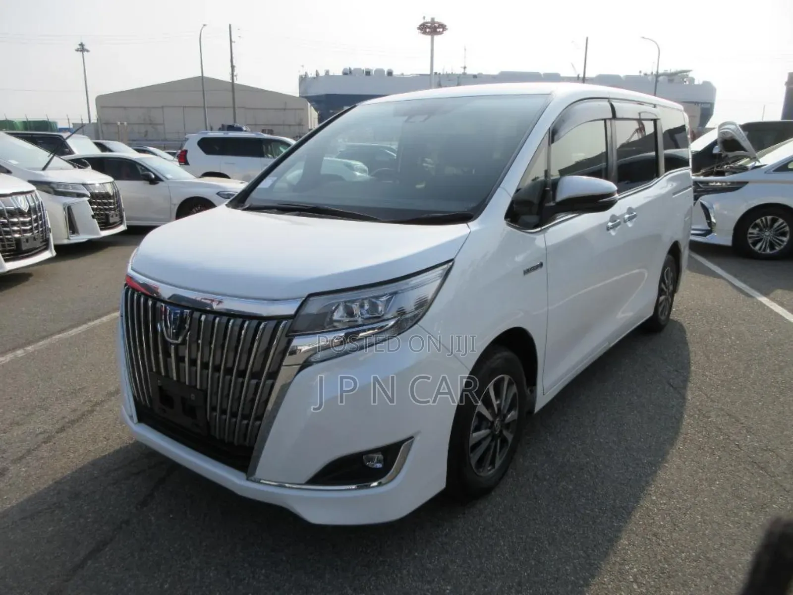 Toyota Esquire 1.8 FWD Hybrid (7 seater) 2020 Pearl
