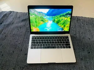 Photo - Laptop Apple MacBook 2017 8GB Intel Core I5 SSD 128GB