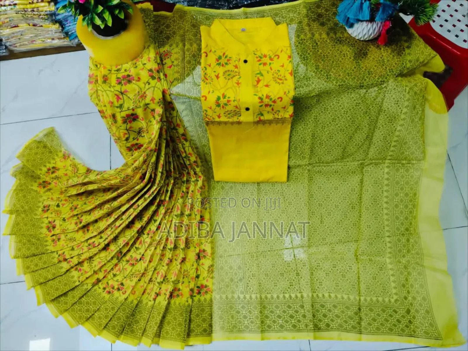  যেকোনো উৎসবের দিনে প্রিয়জনের সঙ্গে ম্যাচিং লুকে থাকুন