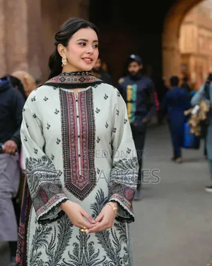 Coralina Pakistani Impaird 3 Piece