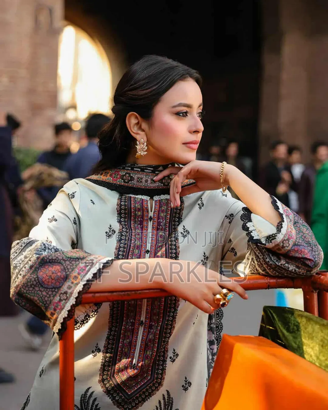 Coralina Pakistani Impaird 3 Piece