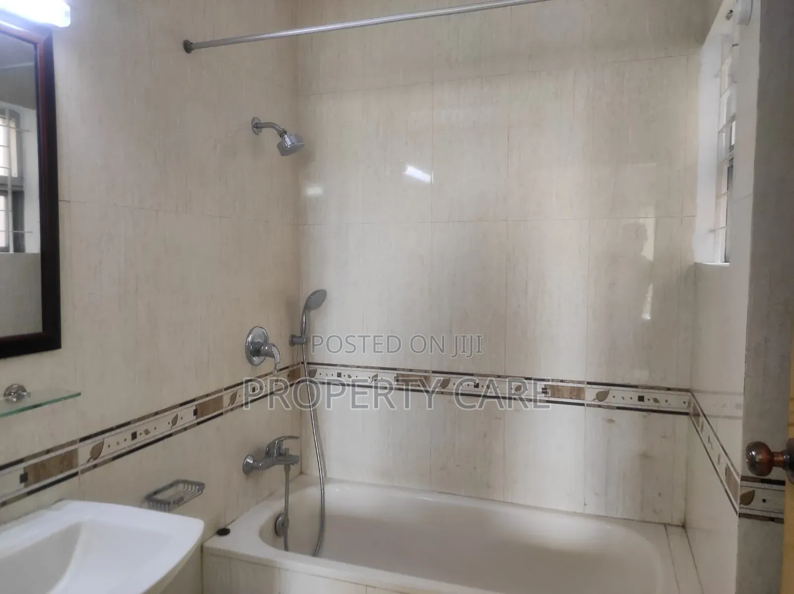 Furnished 3bdrm Apartment in Gulshan for rent