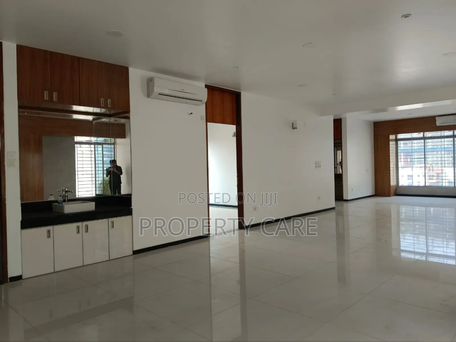 4bdrm Apartment in Gulshan for rent