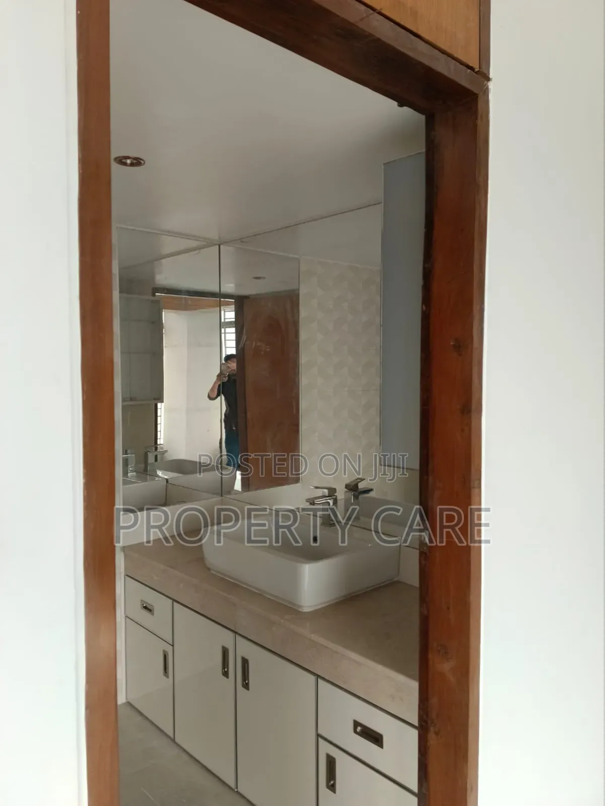 4bdrm Apartment in Gulshan for rent