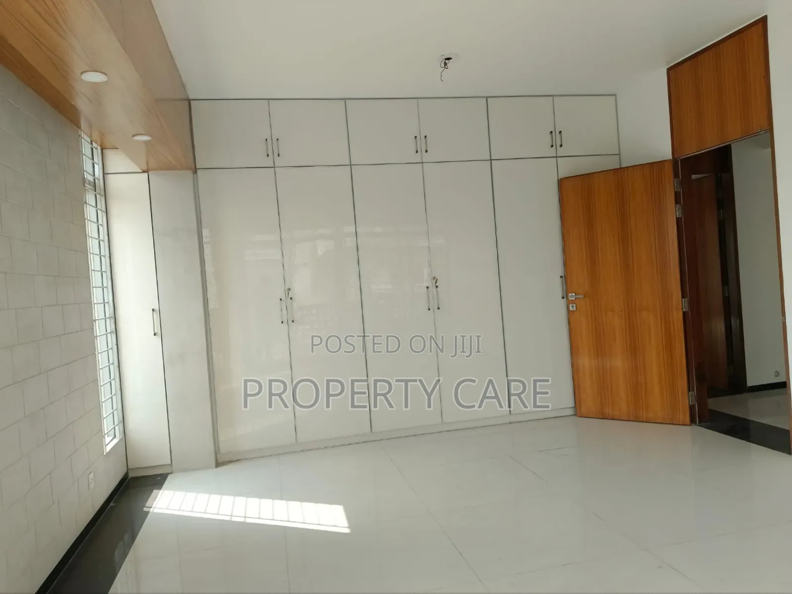 4bdrm Apartment in Gulshan for rent