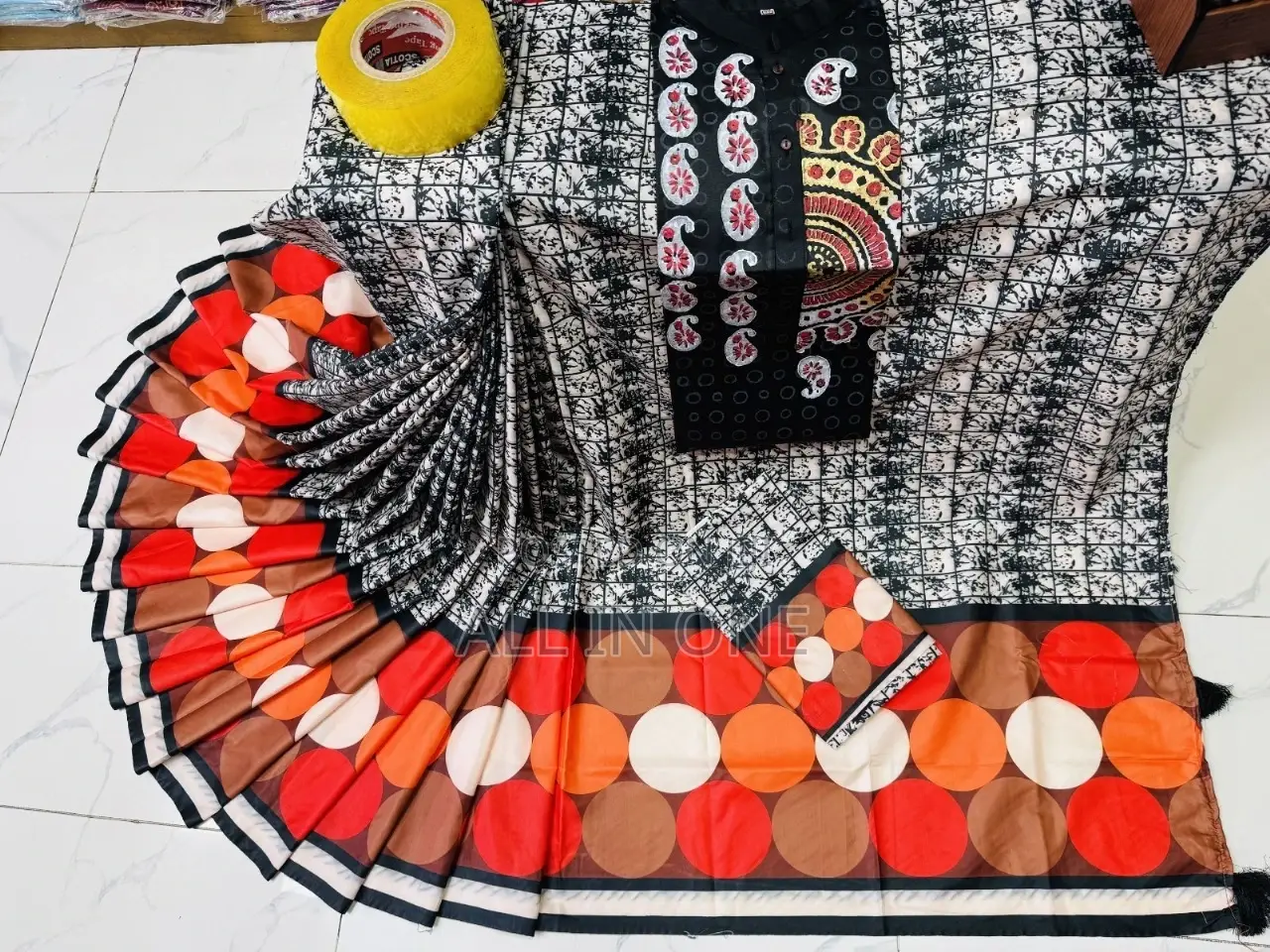 Blouse Piece and Sharee Panjabi