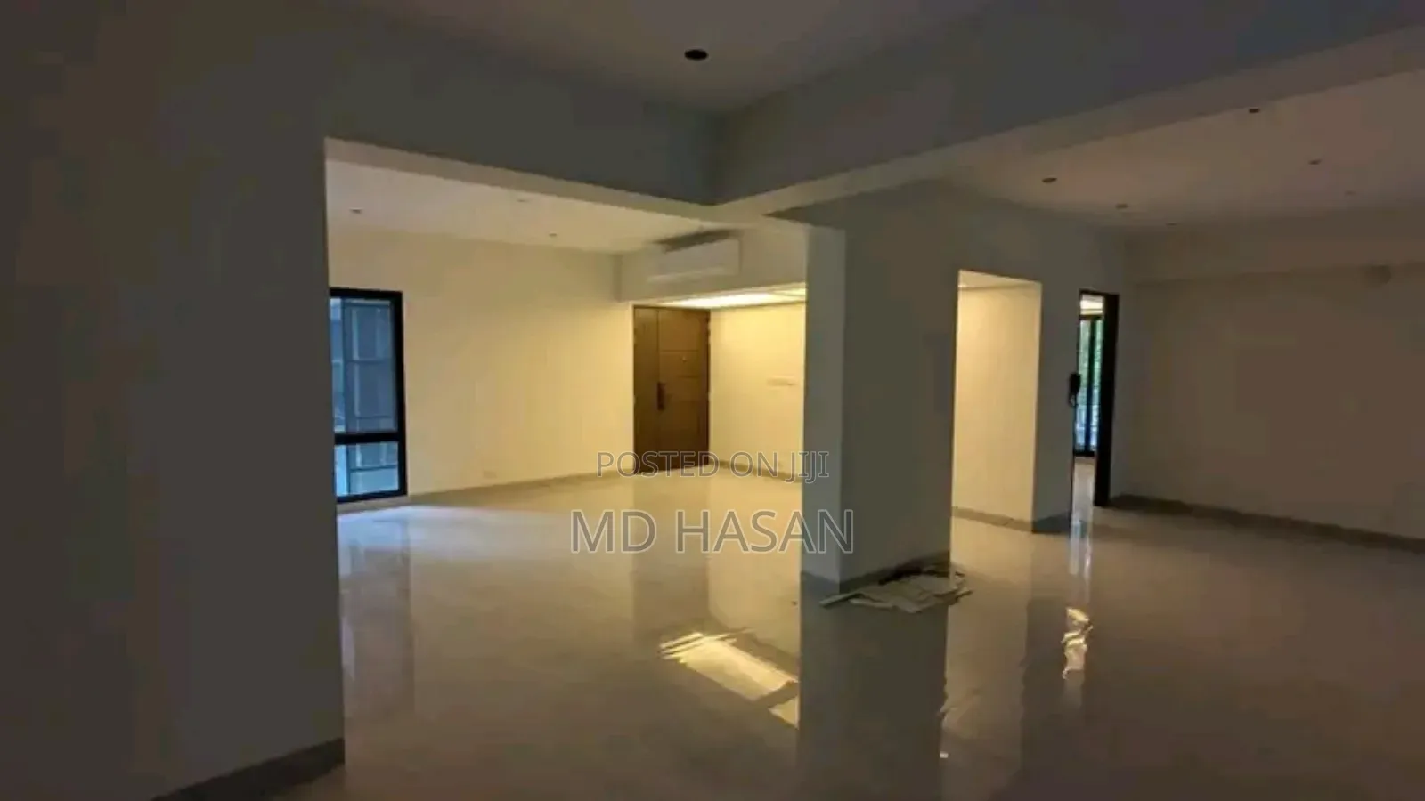 4bdrm Apartment in Semi Furnished for rent