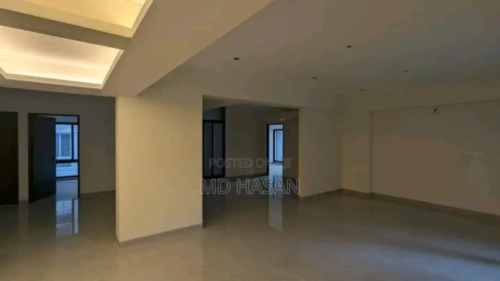 4bdrm Apartment in Semi Furnished for rent