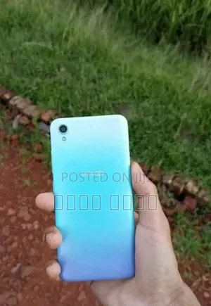 Vivo Y1s 32 GB Blue