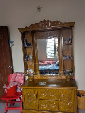 Photo - Dressing Table