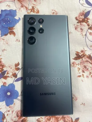 Photo - Samsung Galaxy S22 Ultra 5G 256 GB Green