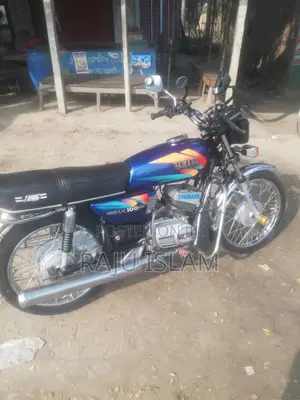 Photo - Yamaha 2001 Blue