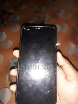 Photo - Xiaomi Mi 8 Lite 128 GB Black